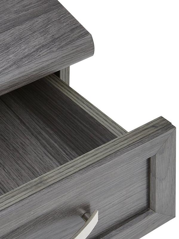 Camberley 3 Drawer Graduated Bedside Chest